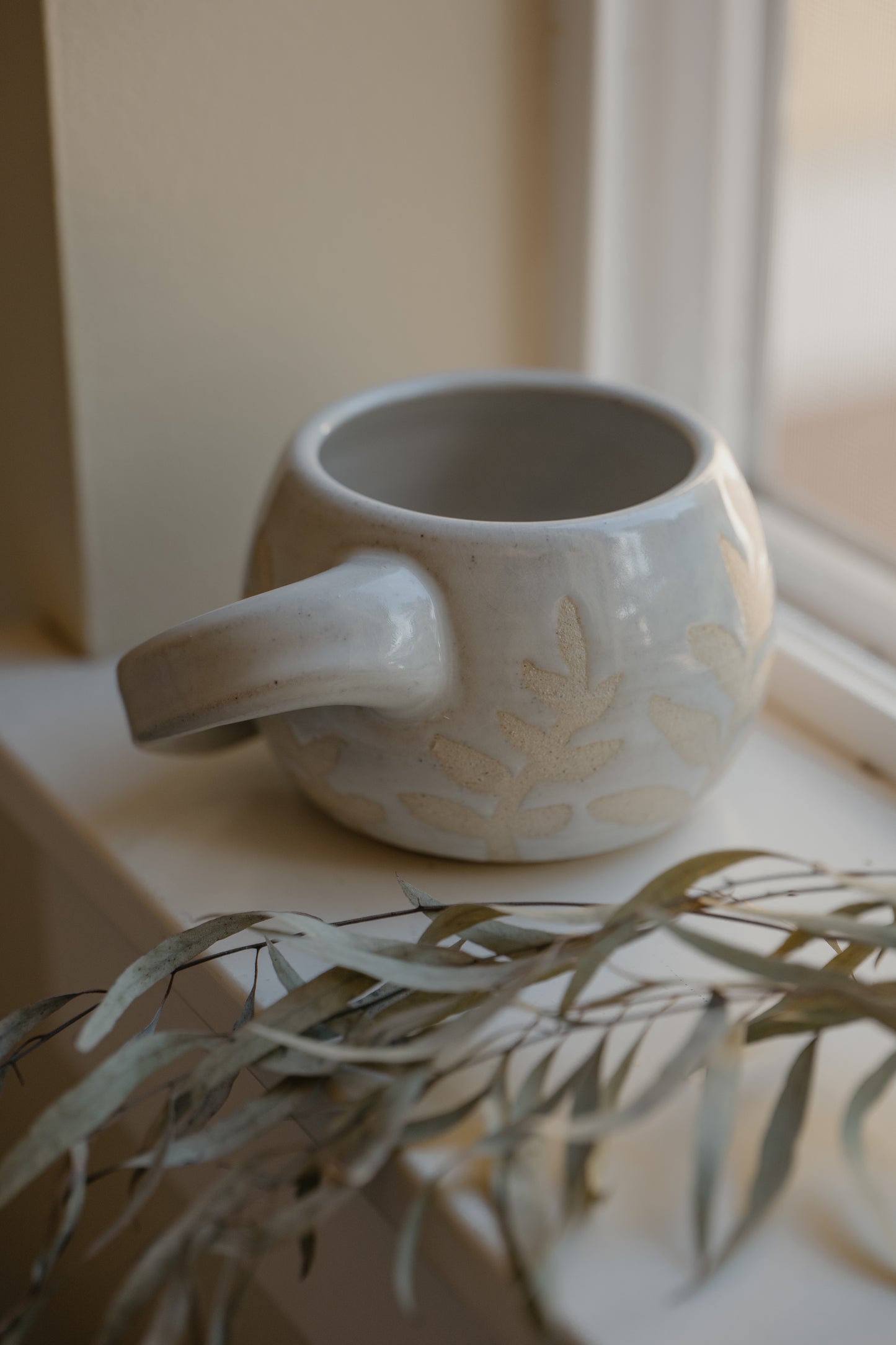 Leafy White Mug